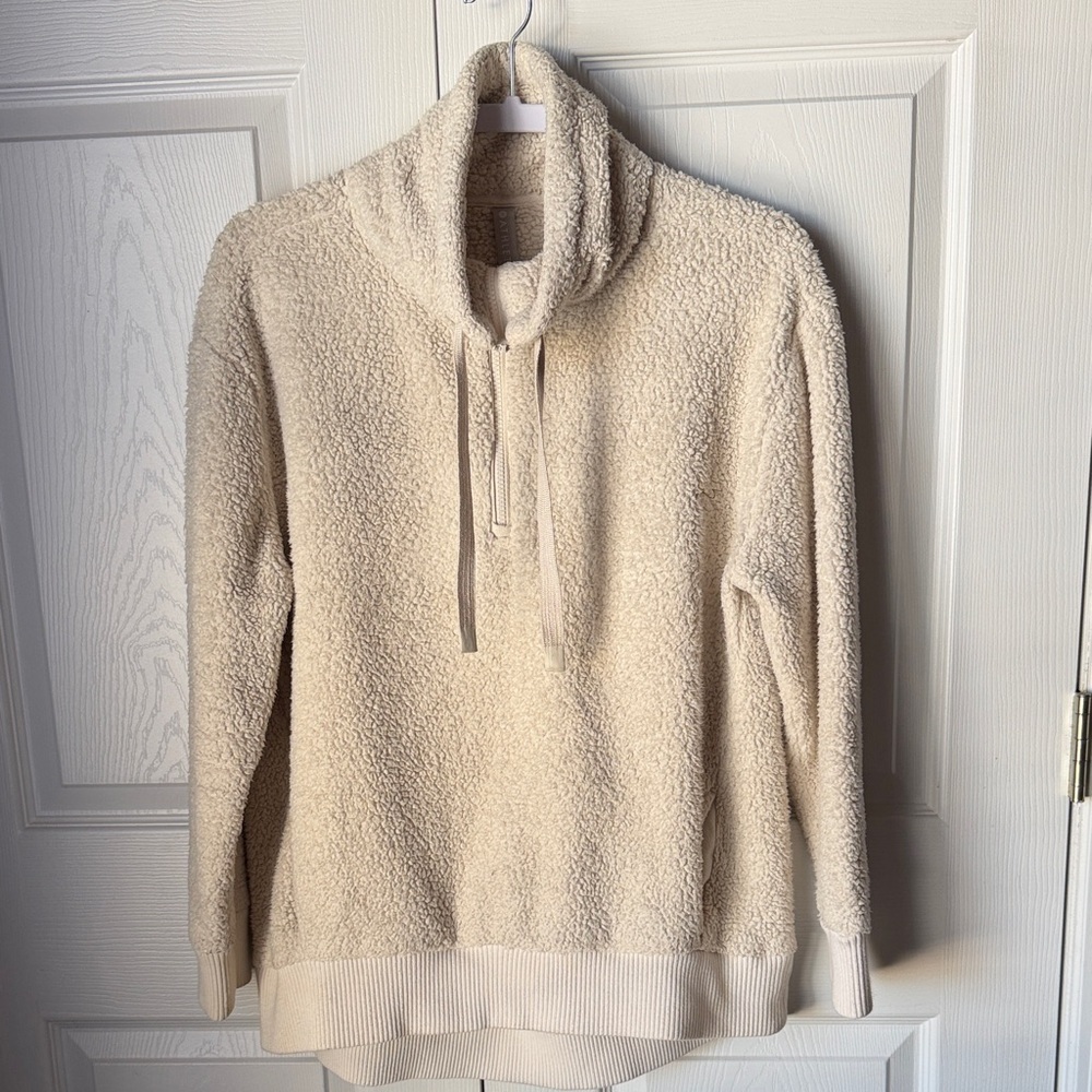 Athleta Cozy Cream Sherpa Pullover